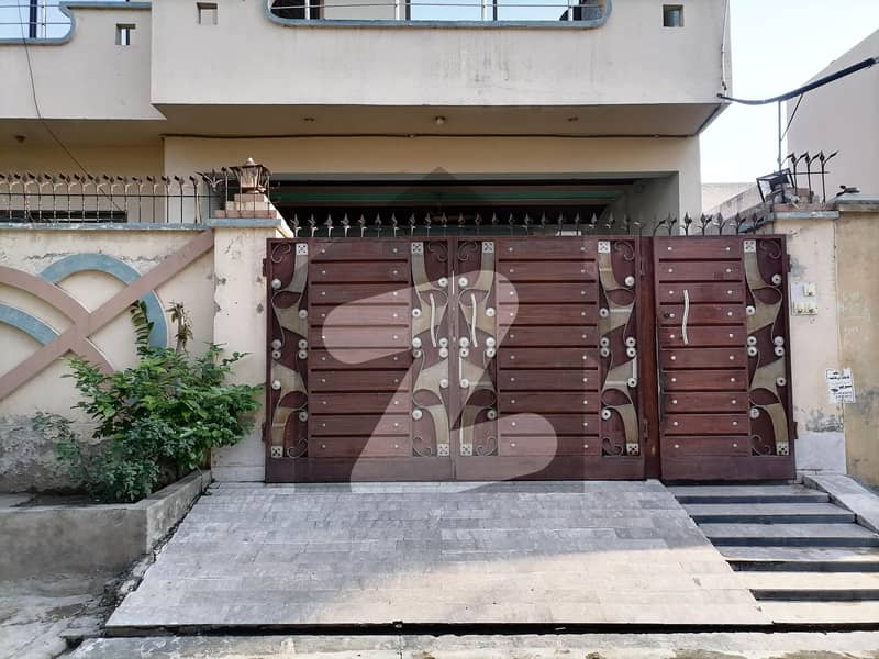 مرغزار آفیسرز کالونی ۔ بلاک آر مرغزار آفیسرز کالونی لاہور میں 6 کمروں کا 10 مرلہ مکان 2.7 کروڑ میں برائے فروخت۔