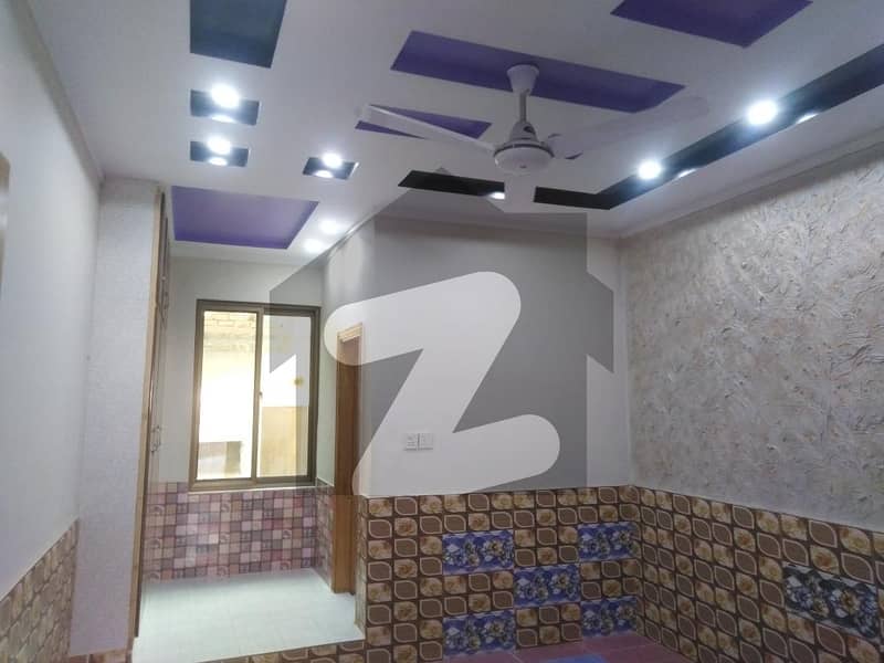 رِنگ روڈ پشاور میں 4 کمروں کا 4 مرلہ مکان 1.3 کروڑ میں برائے فروخت۔