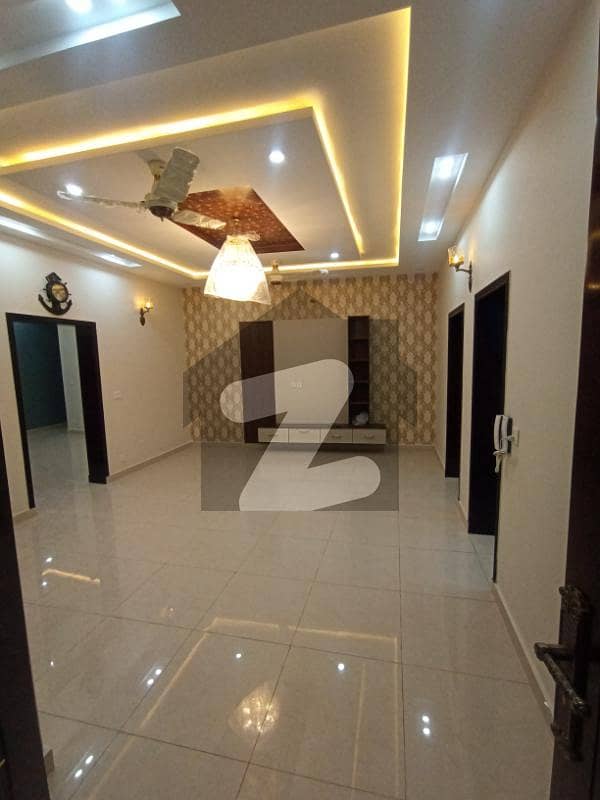 اسٹیٹ لائف ہاؤسنگ فیز 1 اسٹیٹ لائف ہاؤسنگ سوسائٹی لاہور میں 4 کمروں کا 9 مرلہ مکان 3.2 کروڑ میں برائے فروخت۔