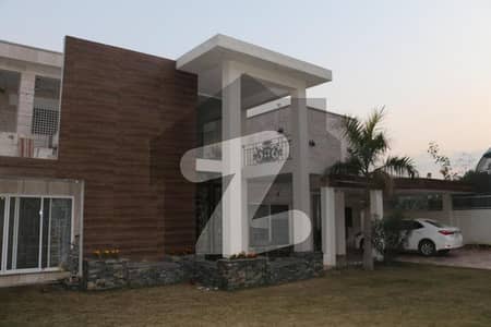 2 Kanal Fully Furnished Modern Bungalow For Rent In Phase 1