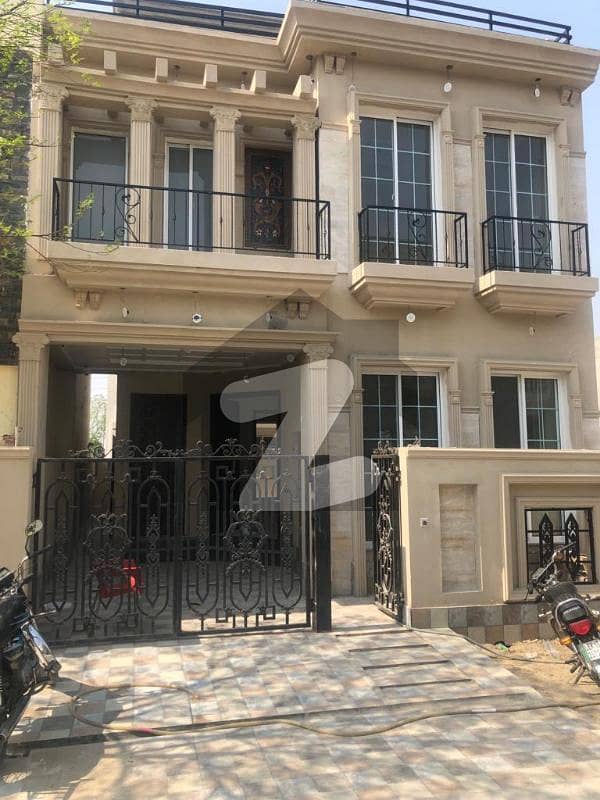 5 MARLA NEXT TO CORNER BRAND NEW HOUSE FOR SALE IN DHA RAHBAR BLOCK F