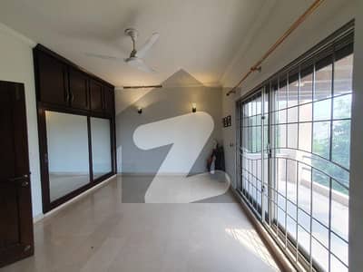 1 Kanal Full House For Rent In Phase 4 DD DHA Lahore