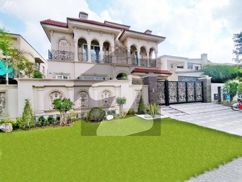 EYE CATCHING ONE KANAL SPANISH HOUSE FOR SALE IN DHA PHASE 3.