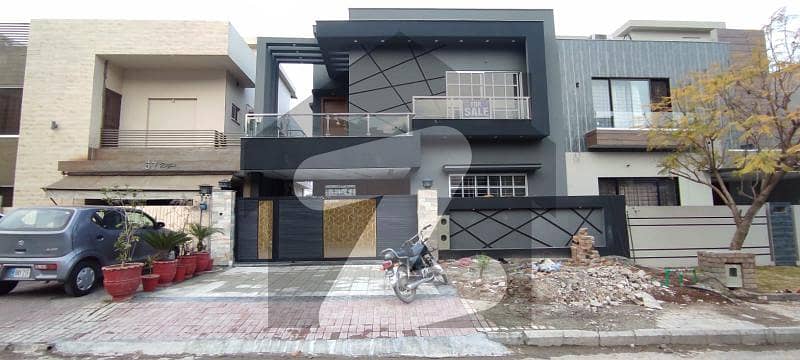 10 Marla Brand New House Back Open ( 2 Marla Extra Land ) for sale