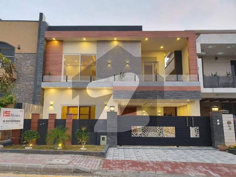 10 Marla Brand New House For Sale in Bahria Town Phase 8