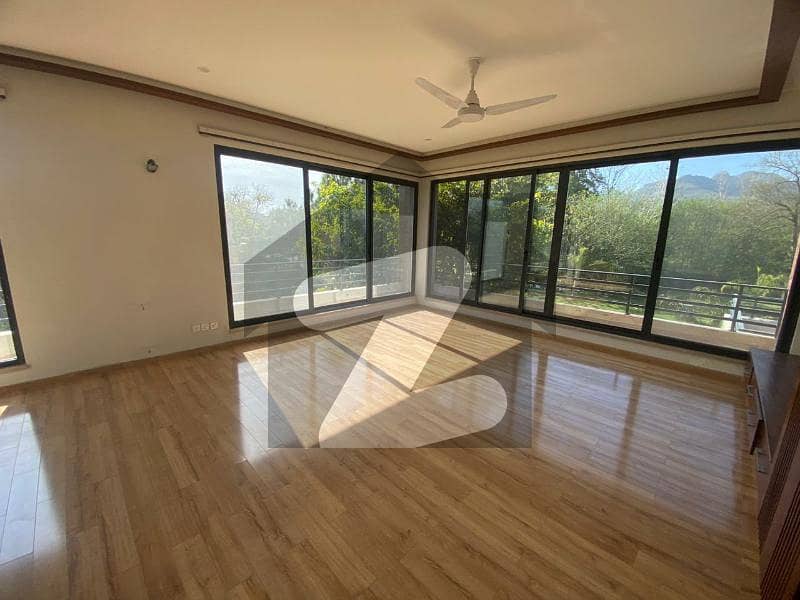 Brand New Beautiful Luxurious Designer 8 BHK Bungalow Brand New Beautiful Luxurious Designer 8 BHK Bungalow