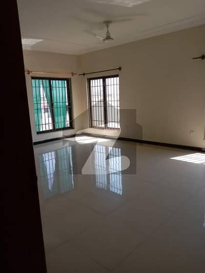 1kanal or portion for rent available in block f soan garden