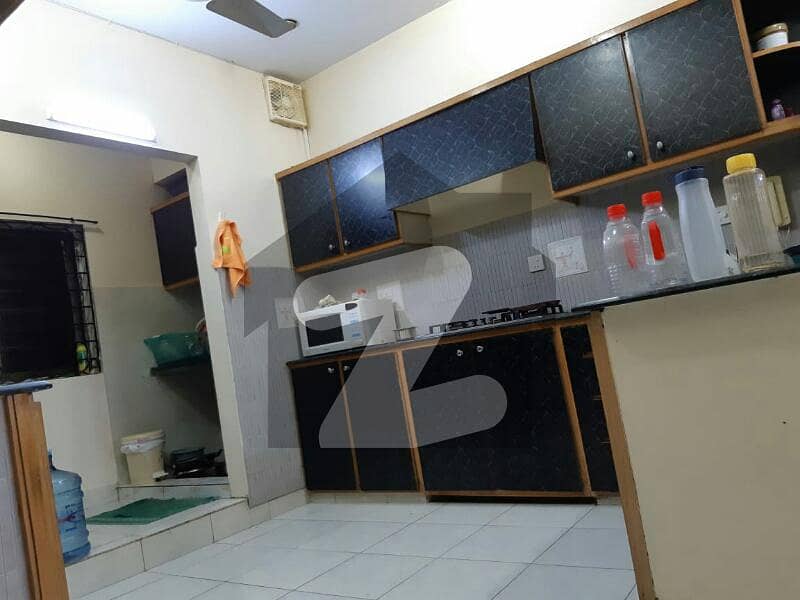 Full floor available for rent Full floor available for rent