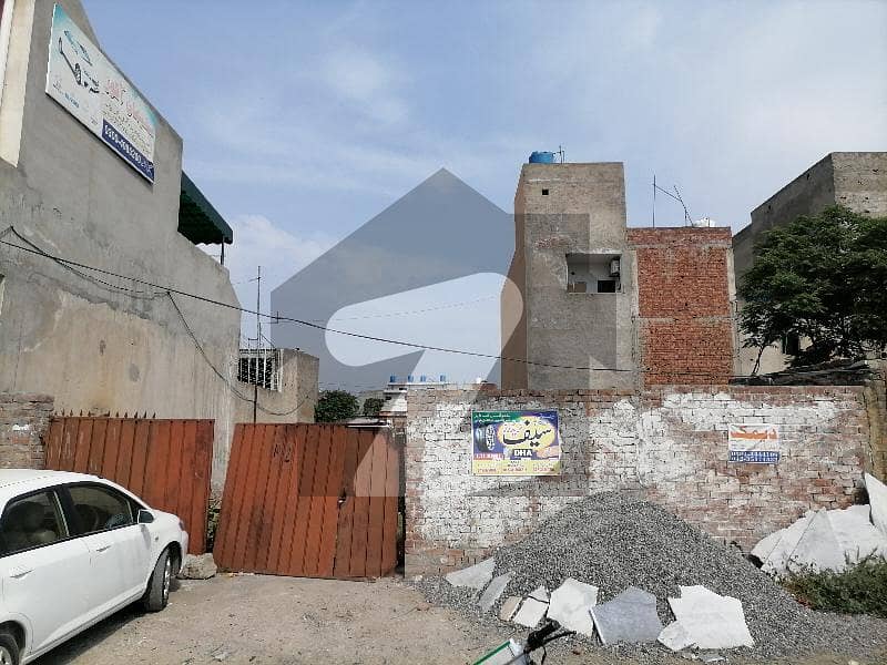 10.25 Marla Commercial Plot Available For Sale In College Road Lahore