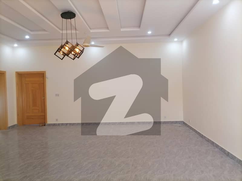 Unoccupied Prime Location House Of 10 Marla Is Available For sale In Bahria Town Rawalpindi