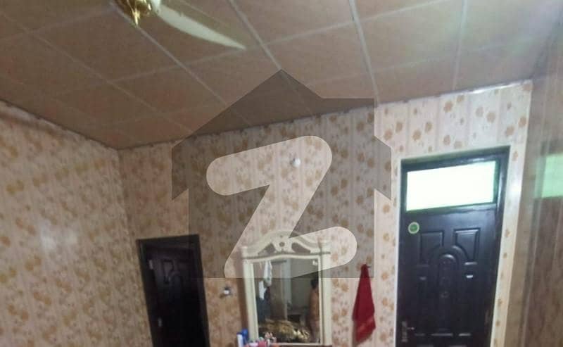 لائل پور ایوینیو جڑانوالہ روڈ فیصل آباد میں 3 مرلہ مکان 1 کروڑ میں برائے فروخت۔