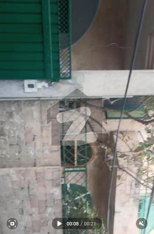 Super Town Having Eight Marla Old House On Plot Rate Super Town, Lahore