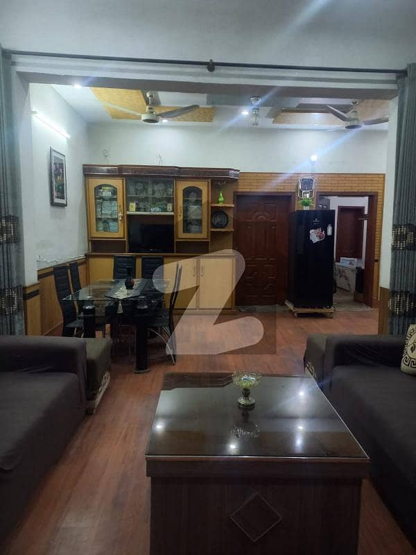 مرغزار آفیسرز کالونی لاہور میں 6 کمروں کا 5 مرلہ مکان 1.45 کروڑ میں برائے فروخت۔
