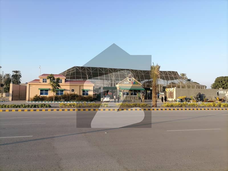 Prime Location DHA Phase 1 - Sector D Flat Sized 100 Square Feet For sale