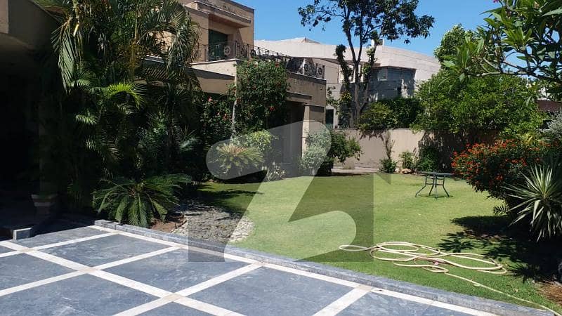2 Kanal Bungalow With Beautiful Wide Lawn For Rent In Phase 2