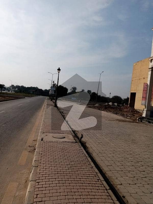 8 marla facing Ring Road very hot location commercial plot for sale in lake city