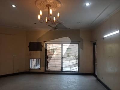 1 Kanal Upper Portion With Separate Gate For Rent in DHA Phase 2