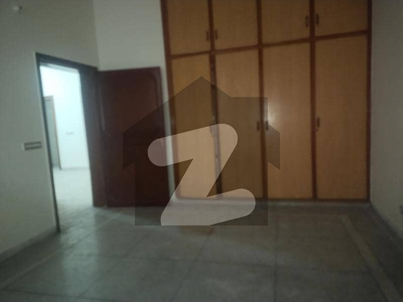10 Marla Lower Portion Available For Rent In Nishter Block