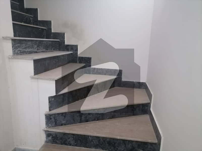 House For sale In Kahna Kahna, Lahore ID44810269