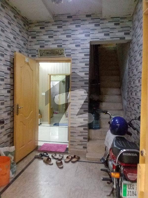 وحدت کالونی لاہور میں 3 کمروں کا 4 مرلہ مکان 96 لاکھ میں برائے فروخت۔