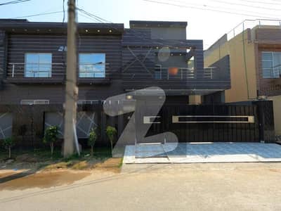 10 Marla House Is Available For Sale In State Life Housing Society Lahore