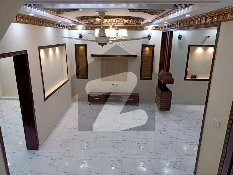 بحریہ ٹاؤن - نرگس ایکسٹیشن بحریہ ٹاؤن سیکٹر سی بحریہ ٹاؤن لاہور میں 2 کمروں کا 5 مرلہ بالائی پورشن 34 ہزار میں کرایہ پر دستیاب ہے۔
