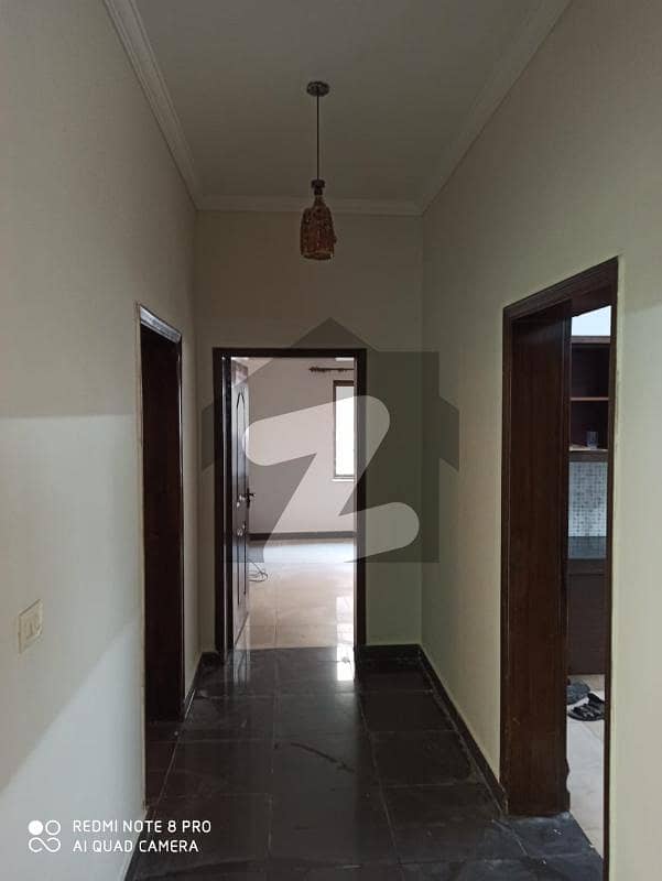 Well Maintained 4 Bedrooms Corner House For Rent In Askari 11 - Sector A