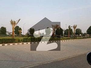 Facing Park 8 Marla Plot Block FF  Available For Sale