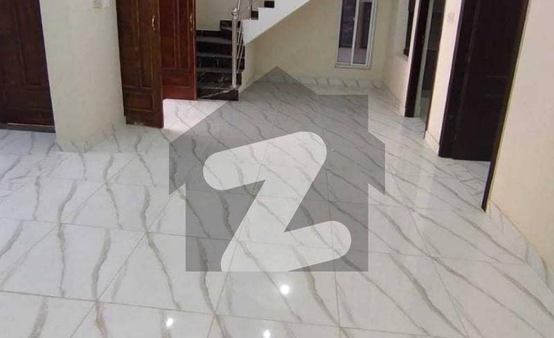 House For rent Situated In Gulberg Valley