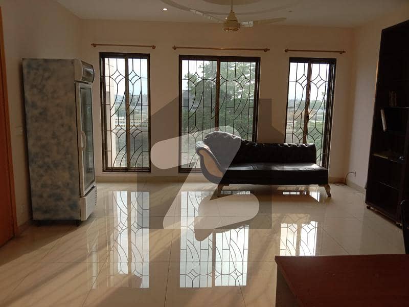 One Kanal Upper Portion Brand New Available For Rent In Dha Phase 8