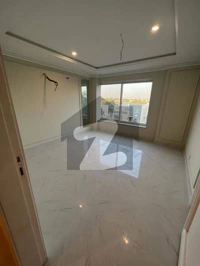 In Bahria Town - Sector E 550 Square Feet Flat For Sale In Bahria Town - Sector E 550 Square Feet Flat For Sale