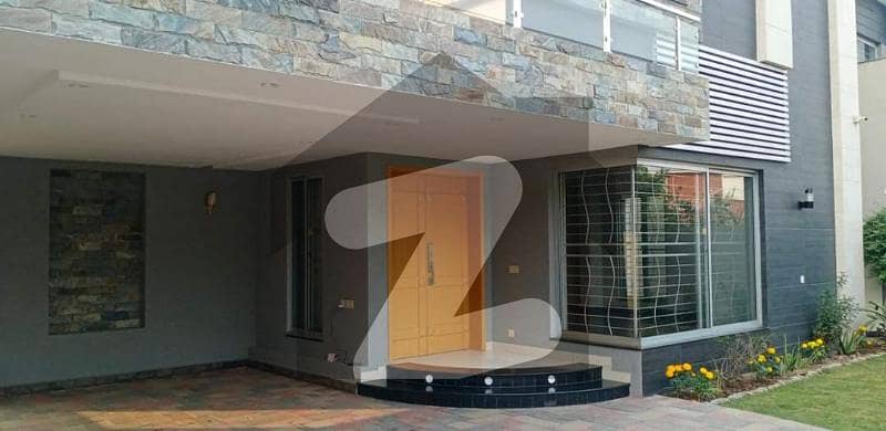 1 Kanal House Is Available In Babar Block Of Bahria Town Lahore