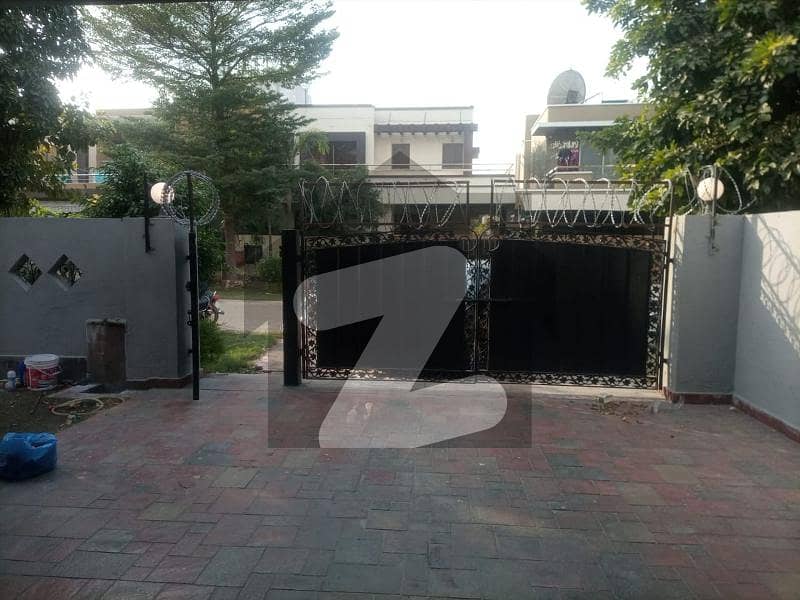 10 Marla House For Rent in DHA Homes Phase 5 Lahore