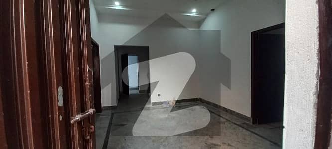 Dubai Real Estate Offer 10 Marla Upper Portion For Rent At Umer Colony