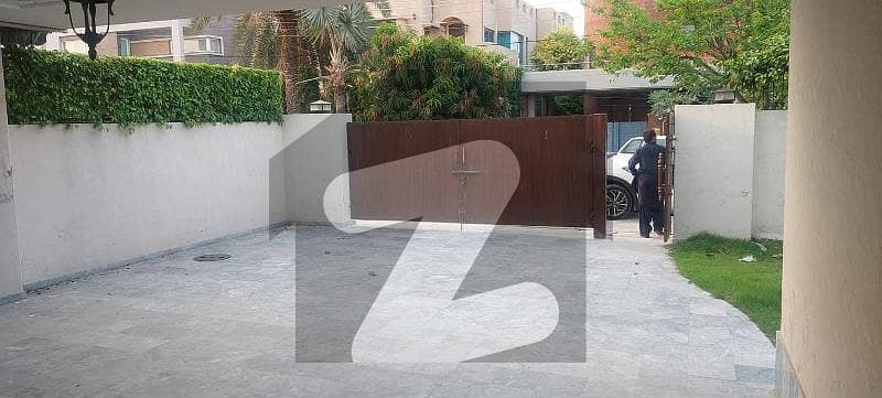 1 Kanal House For Sale HH Block Prime Location DHA Phase 4