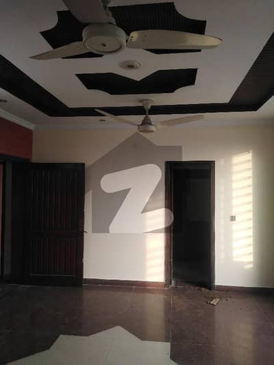 12marla 3beds DD tvl kitchen attached upper portion for rent in gulraiz housing