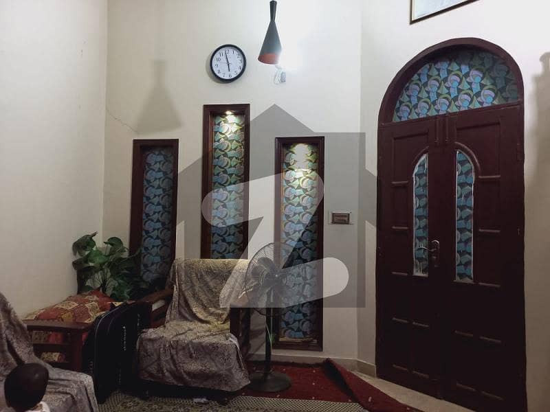 سرجانی ٹاؤن - سیکٹر 5 ای سُرجانی ٹاؤن گداپ ٹاؤن کراچی میں 5 کمروں کا 9 مرلہ مکان 1.6 کروڑ میں برائے فروخت۔