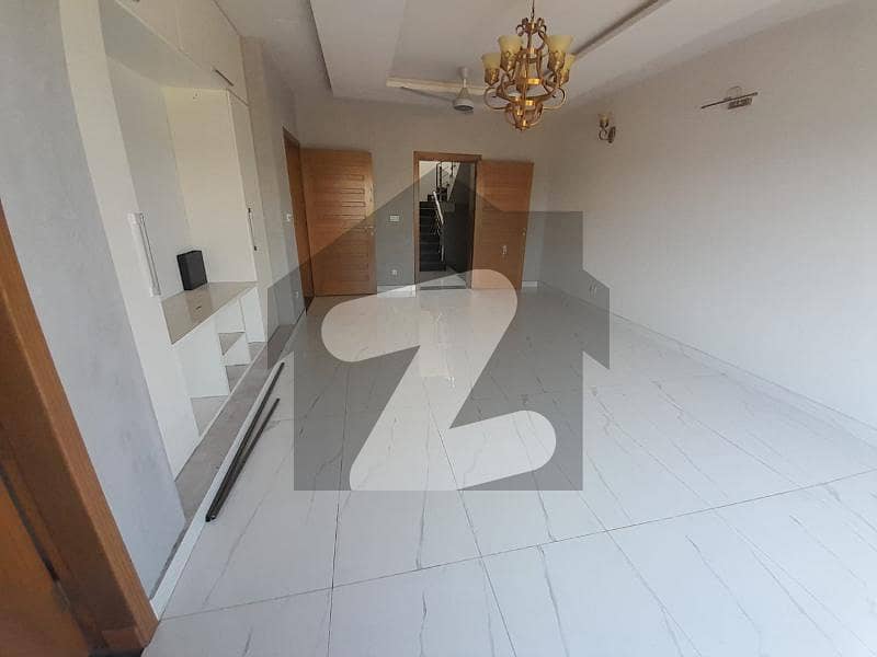 Renovated 4 Bedroom Full House Available In D-12 For Rent