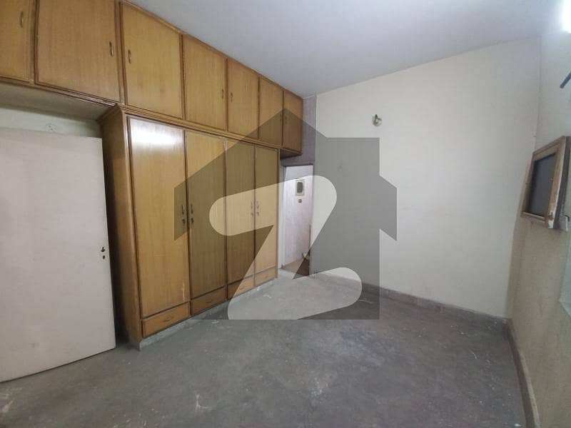 7 Marla 3rd Floor Portion For Rent In Khyber Block
