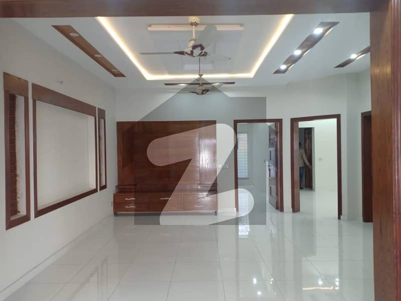 8 Marla Like A Brand New Lower Portion Available For Rent In Umar Block Bahria Town Lahore.