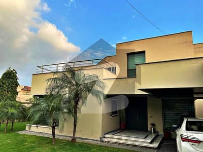 2 Kanal Owner Build Used Bungalow For Sale At Prime Location In Phase 3