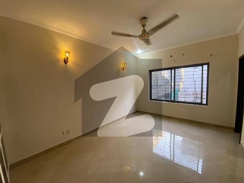 3 Marla Lower Portion Available For Rent In Main Ghazi Road Lahore