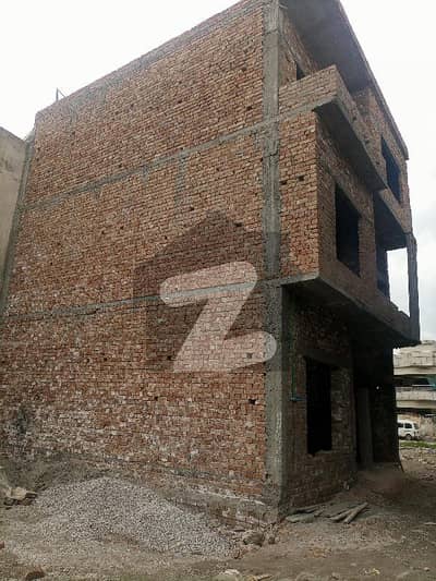 یوسف کالونی راولپنڈی میں 6 کمروں کا 4 مرلہ مکان 95 لاکھ میں برائے فروخت۔