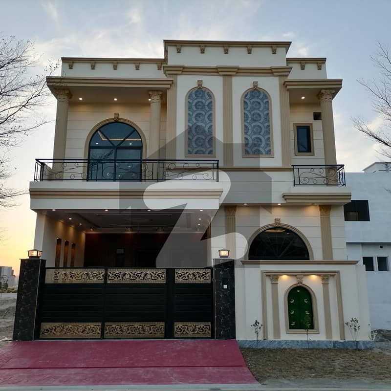 House Available For sale In Al Razzaq Royals House Available For sale In Al Razzaq Royals