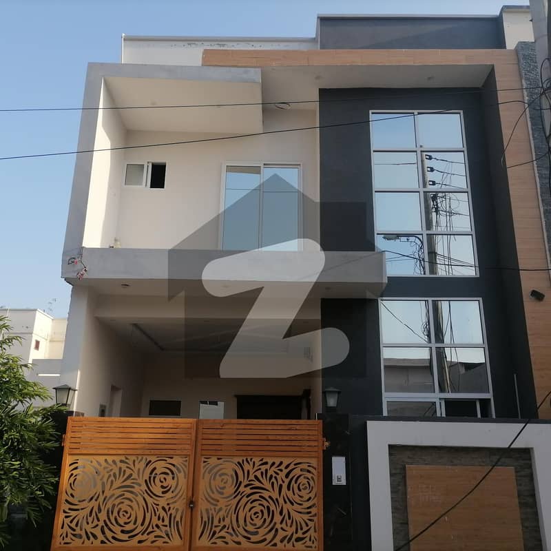 House Sized 3.5 Marla Is Available For sale In Al Razzaq Executive