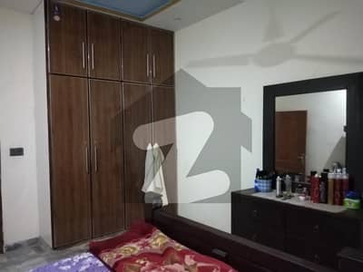 پنجاب کوآپریٹو ہاؤسنگ سوسائٹی لاہور میں 4 کمروں کا 10 مرلہ مکان 3.5 کروڑ میں برائے فروخت۔