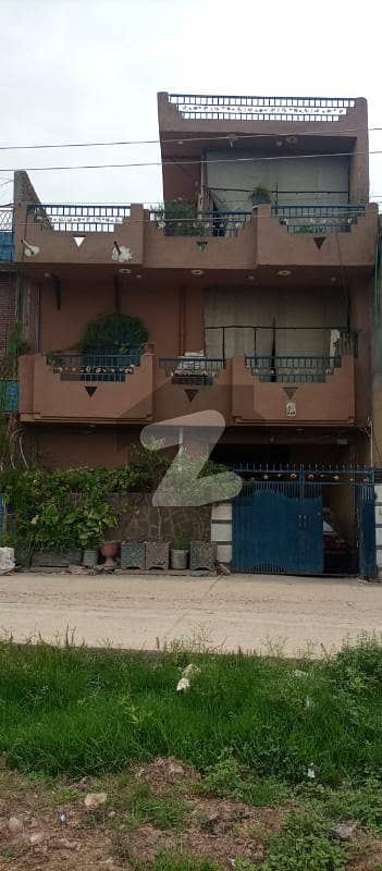 اسلام آباد ایکسپریس وے اسلام آباد میں 5 کمروں کا 5 مرلہ مکان 1.3 کروڑ میں برائے فروخت۔