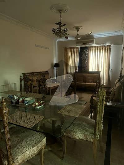 گلستان کالونی راولپنڈی میں 4 کمروں کا 7 مرلہ مکان 2.2 کروڑ میں برائے فروخت۔