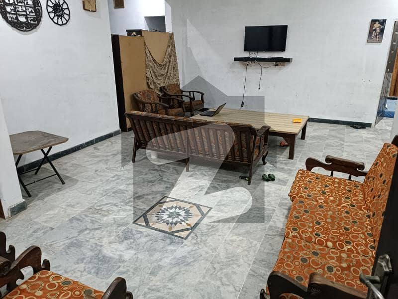 گلستانِِ جوہر ۔ بلاک اے 3 گلستانِ جوہر کراچی میں 2 کمروں کا 8 مرلہ زیریں پورشن 42 ہزار میں کرایہ پر دستیاب ہے۔