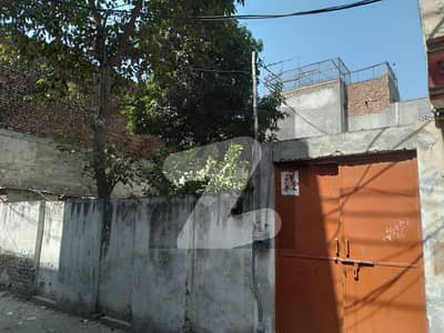 نادِر آباد کینٹ,لاہور میں 2 کمروں کا 10 مرلہ مکان 1.9 کروڑ میں برائے فروخت۔